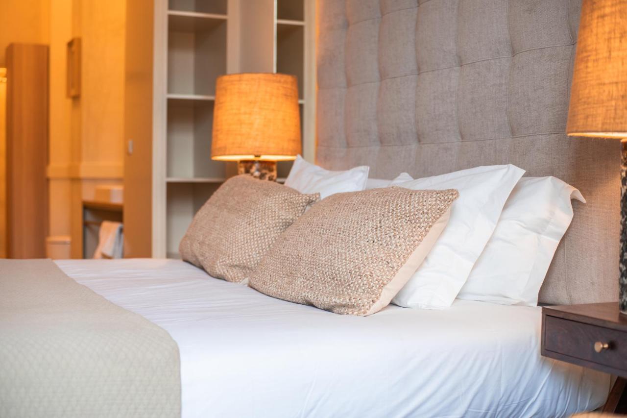 Paraiso Garden Suite--- Spacious & Downtown OOporto Esterno foto